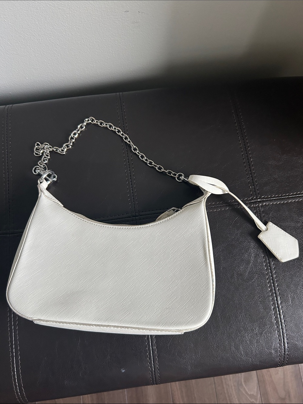White Chain-Handle Shoulder Bag